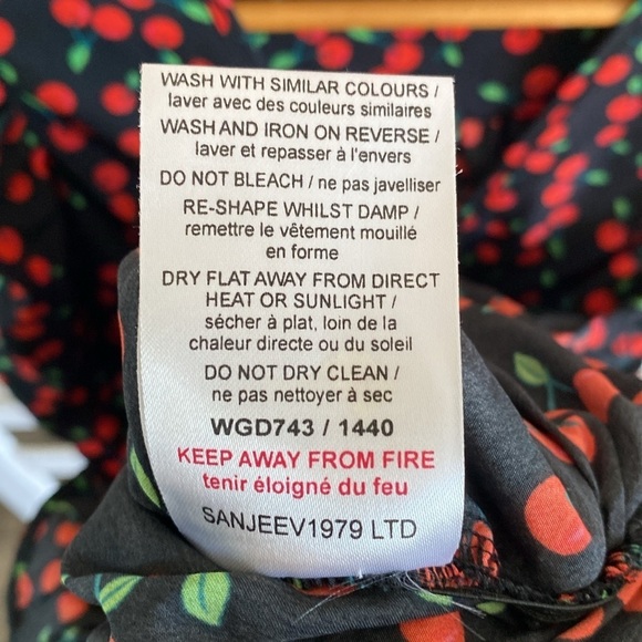 Wednesday's Girl mini tea ruched dress in cherry print Size XS - Picture 12 of 15